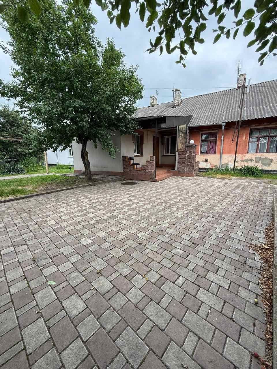 2 кімнатна квартира з власним подвір'ям