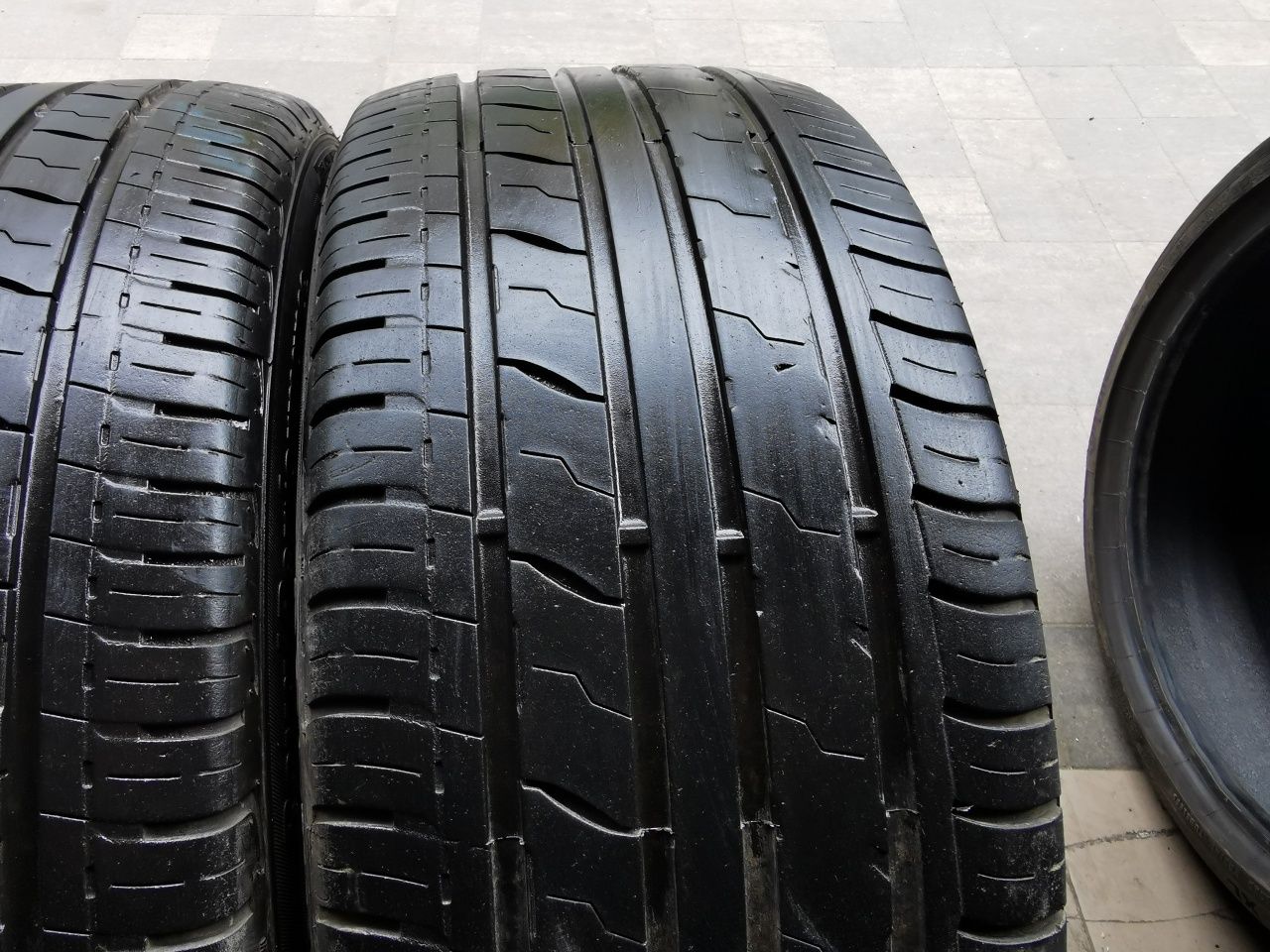 Пара летних шин 245/45 R18 Royalblack