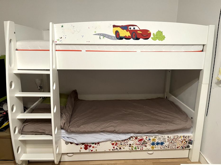 White bunk bed 200x90 cm with drawer and mattresses– 600 PLN