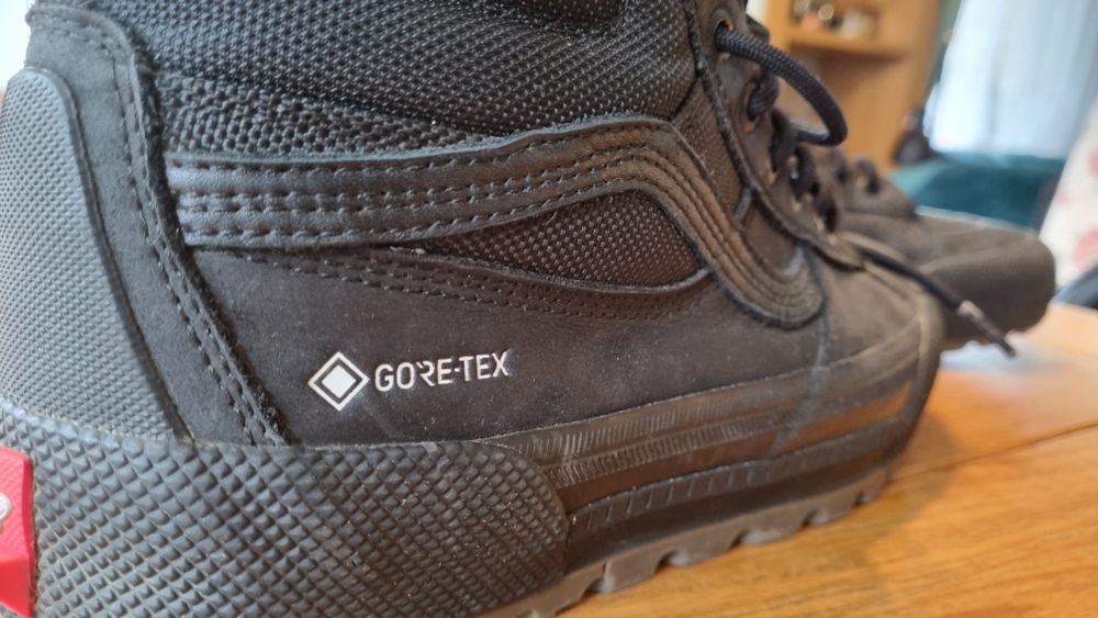 Buty Vans Gore Tex MTE rozmiar 41 czarne