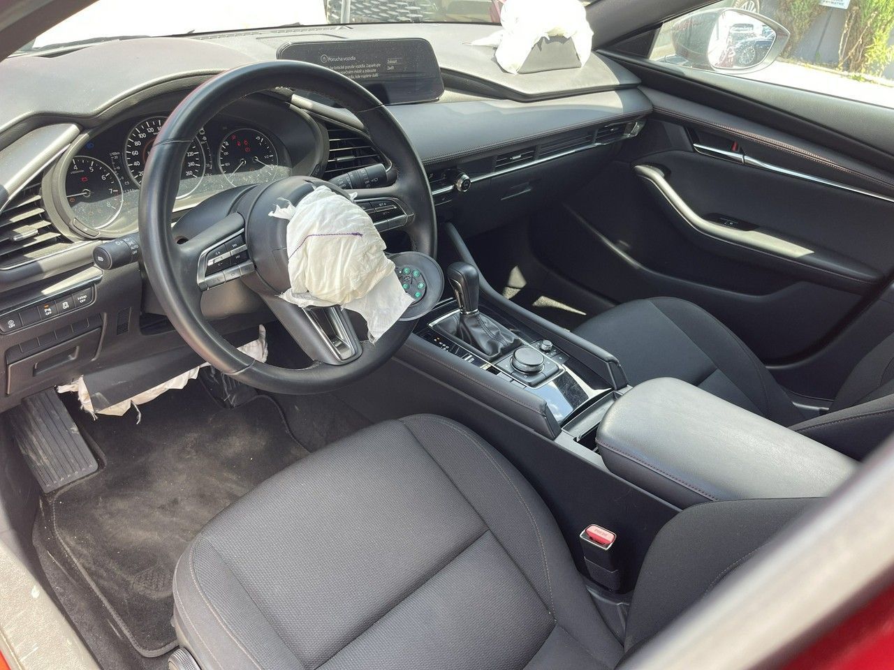 Mazda 3 mHEV Automat Klimatronik: 2 strefy 186KM