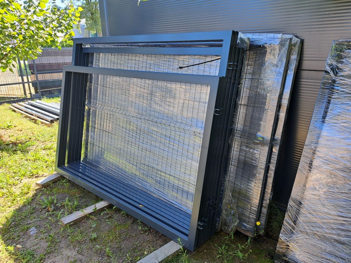 Brama dwuskrzydłowa h-150cm x400 cm ,panel fi 4 mm malowana