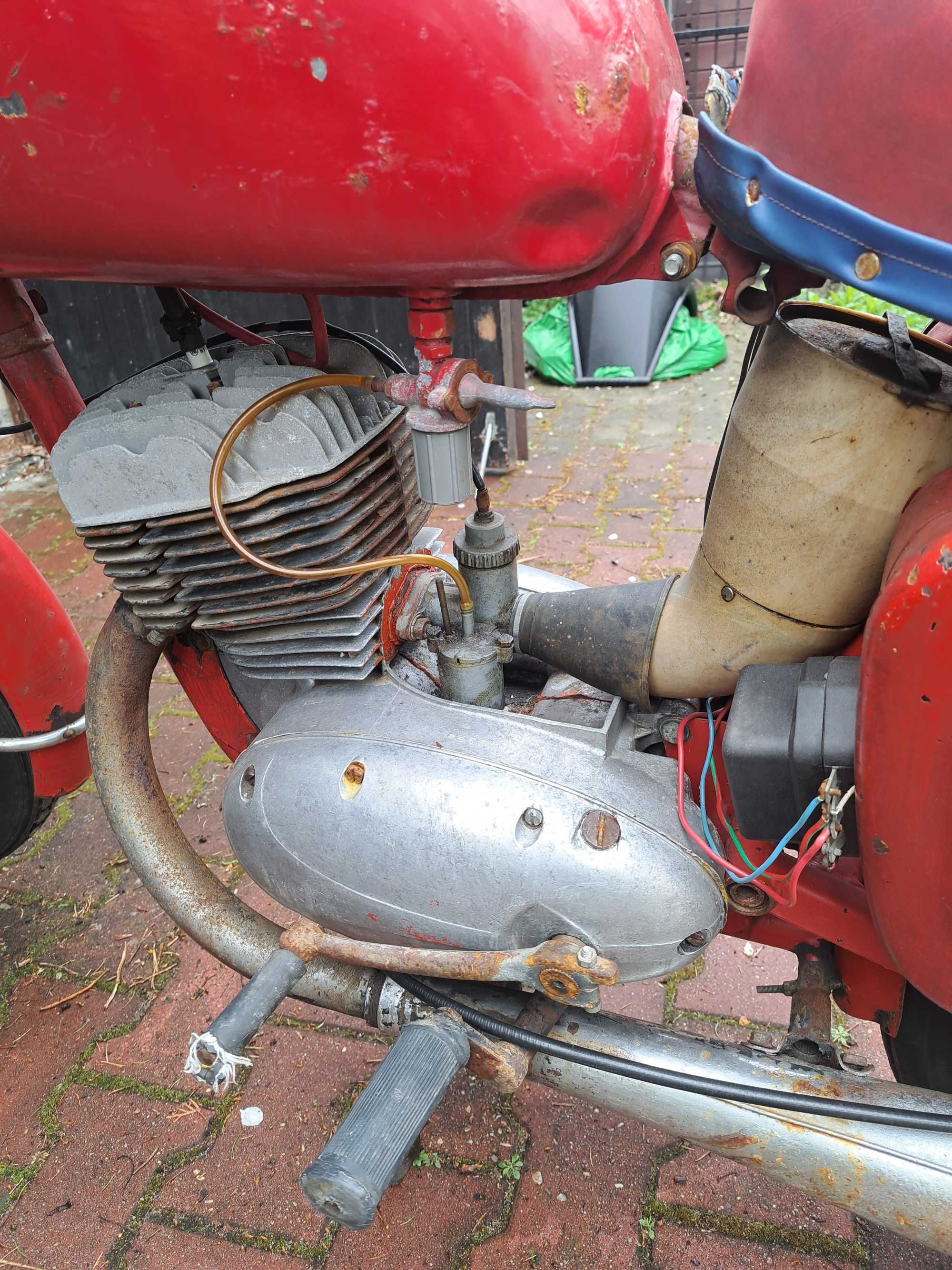 Motor zabytkowy Jawa 125