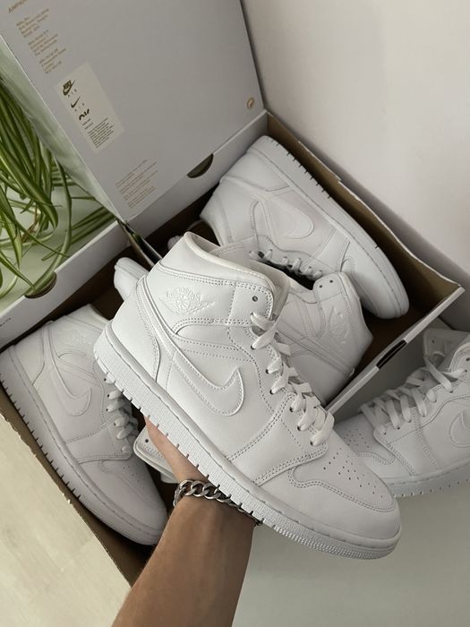 NIKE AIR JORDAN 1 нові , орігінал