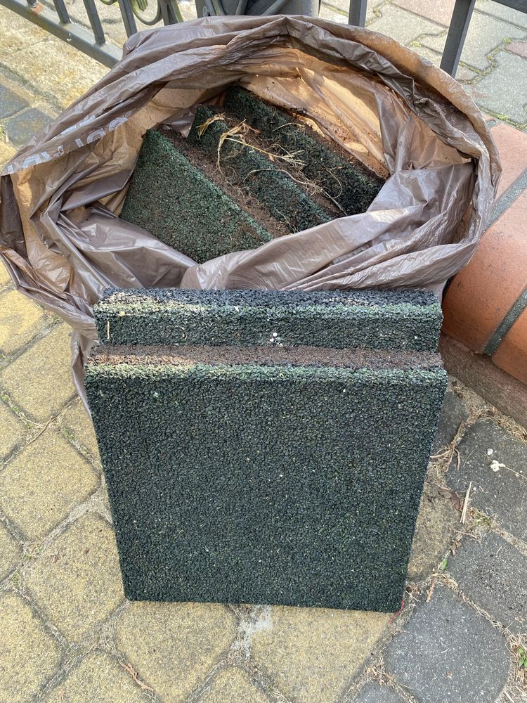 Mata chodnikowa- płytka z bezpiecznego materiału