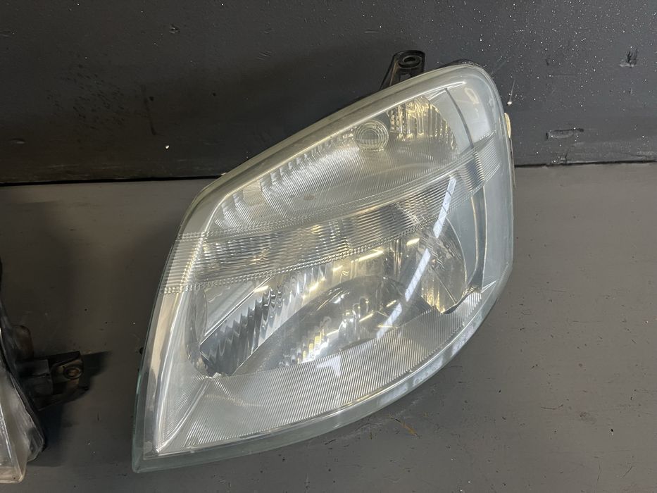 Farol direito peugeot partner 2003 citroen berlingo