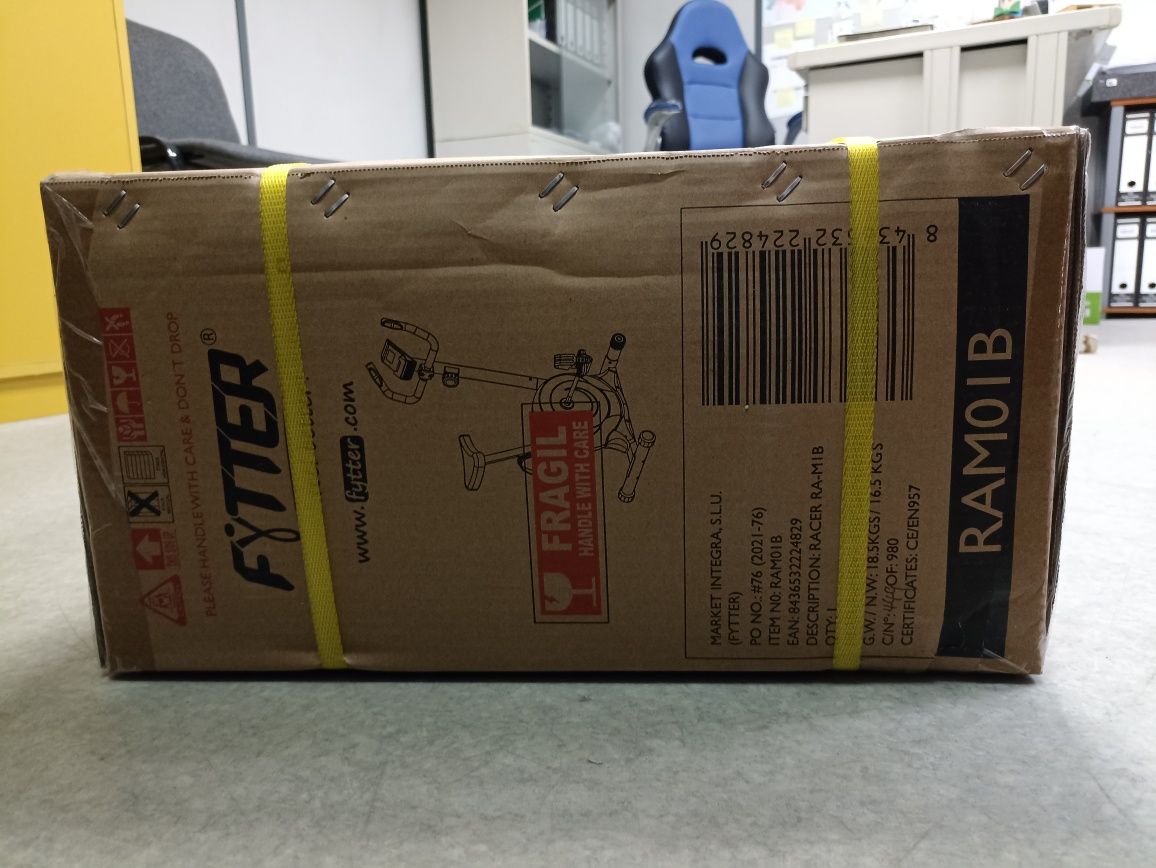 Bicicleta estática Fytter Racer RA-M01B: pedala em casa!