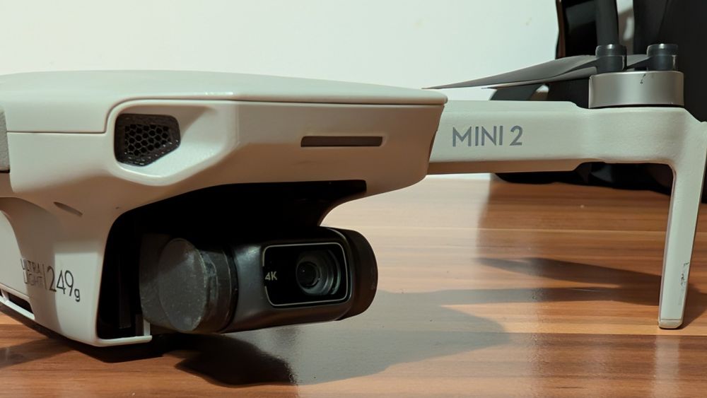 Dron DJI Mini 2 FMC 3 baterie, torba, RC-N3