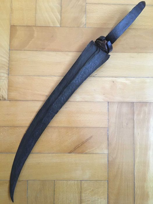 ZAGHNAL / Kruczy Dziób / Nadziak – XVII w. Indie