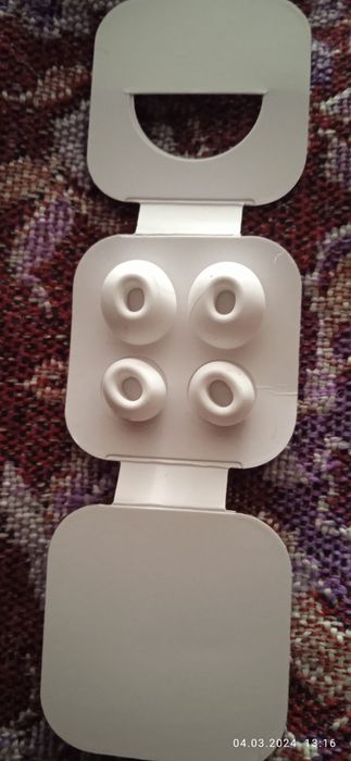 Продам блютуз навушники hoco ew 27, + 2 пари насадок, + зарядний шнур