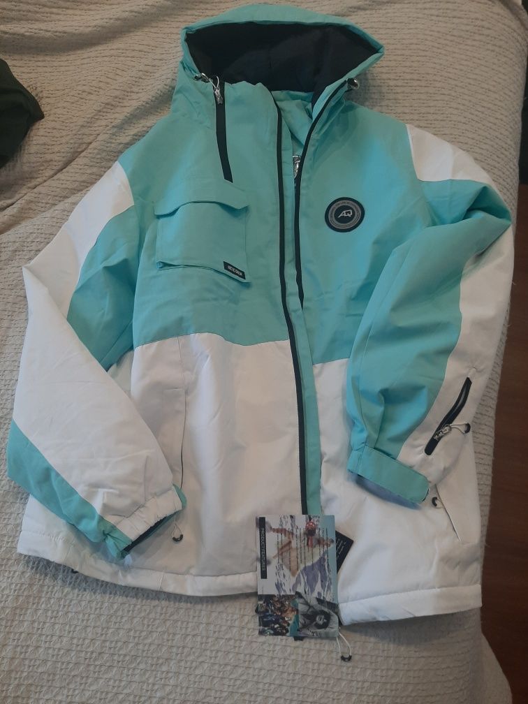 Conjunto casaco e calças de ski/neve