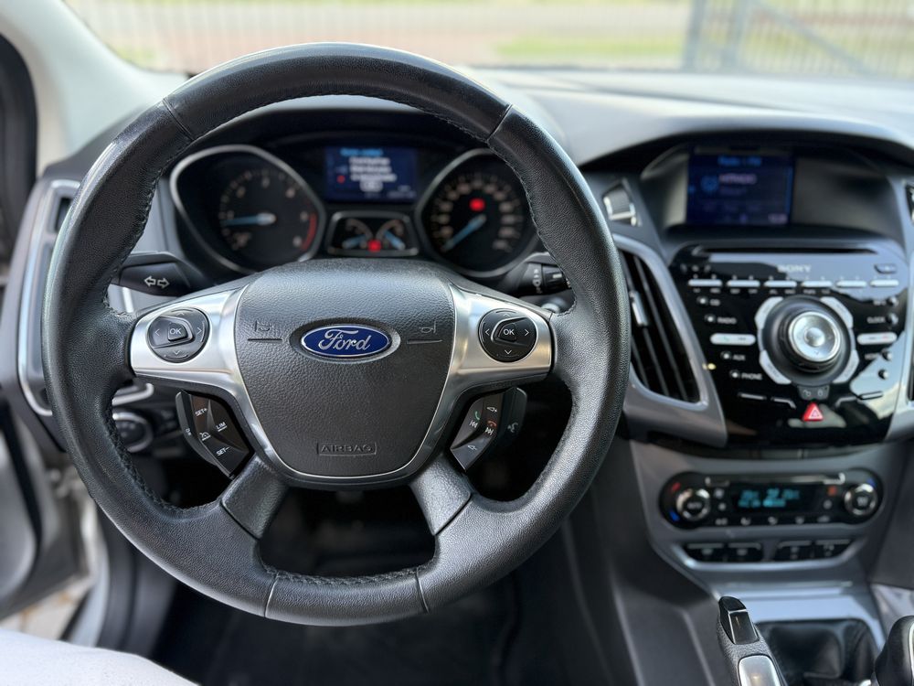 Ford Focus Titanium 2.0Tdci 140KM Xenon PDC