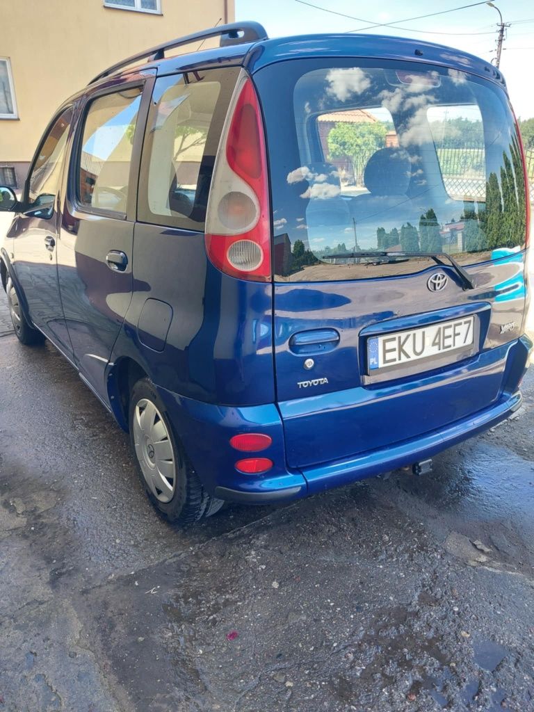 Toyota Yaris Verso