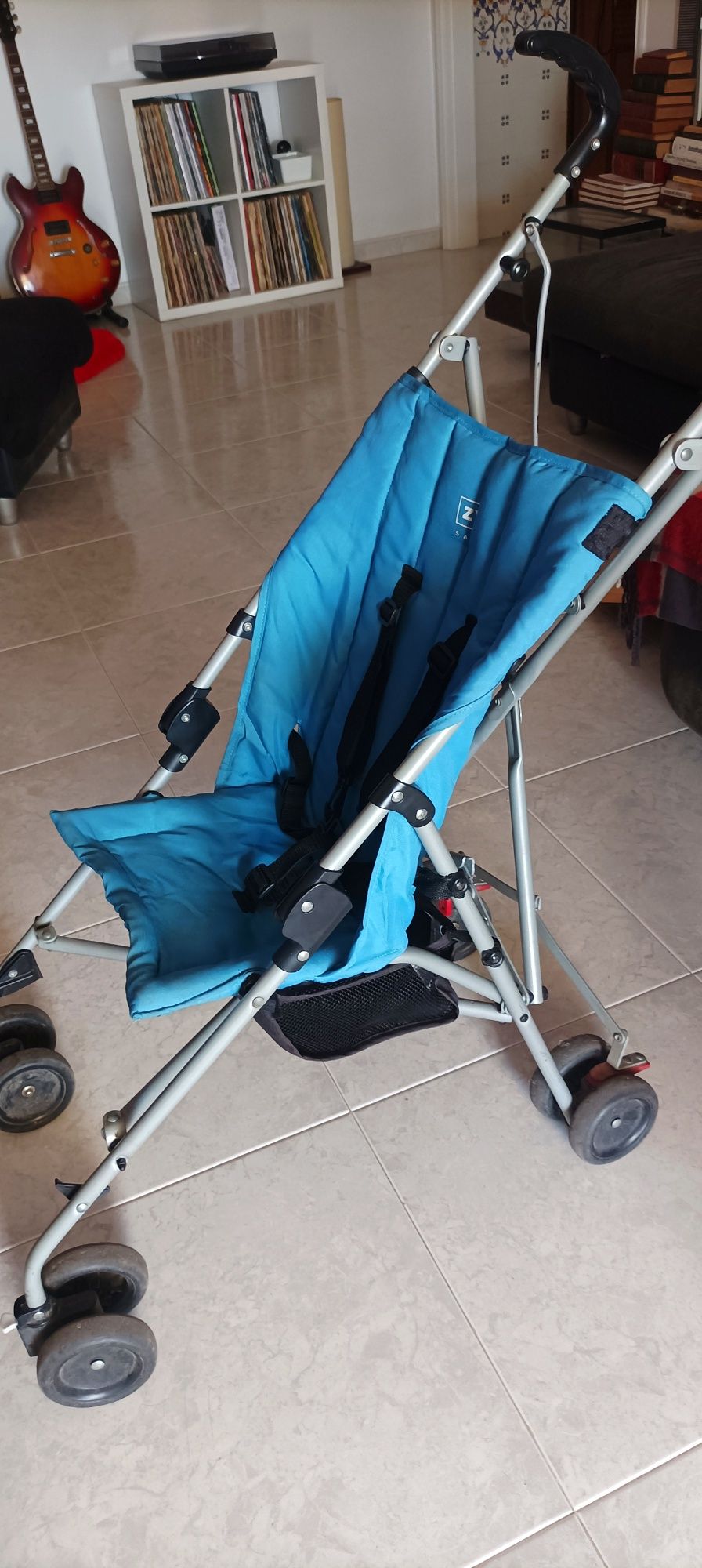 Carrinho de bebé de passeio