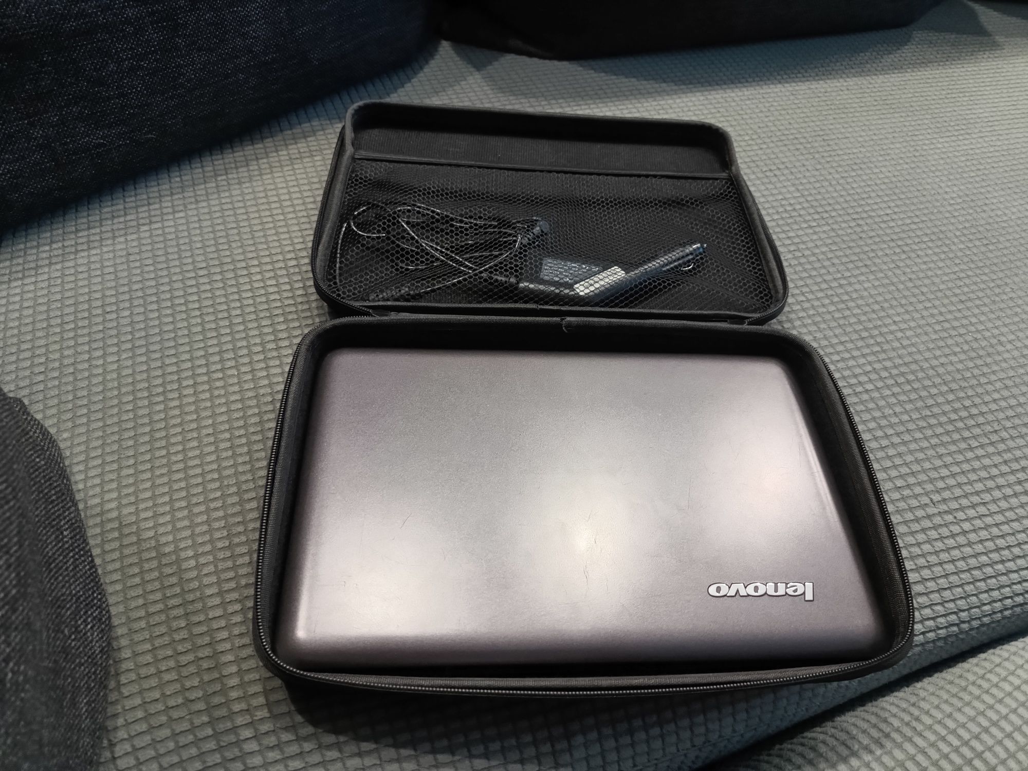 Sprzedam notebooka Lenovo