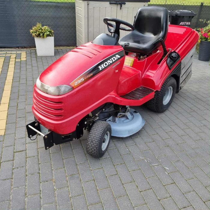 Kosiarka traktorek  Honda 2315 pompa hydro V2
