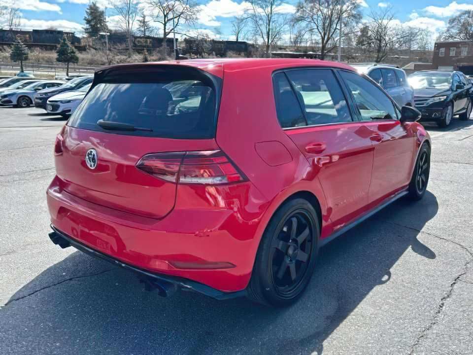 2018 Volkswagen Golf R