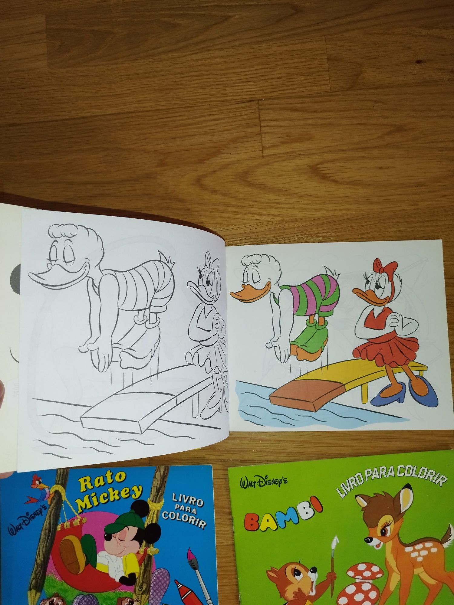 Lote de 17 livros de colorir majora e Walt Disney