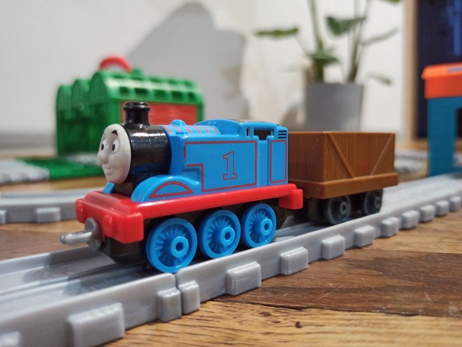Zestaw torów Tomek i przyjaciele pociągi ciuchcie tory Thomas&Friends
