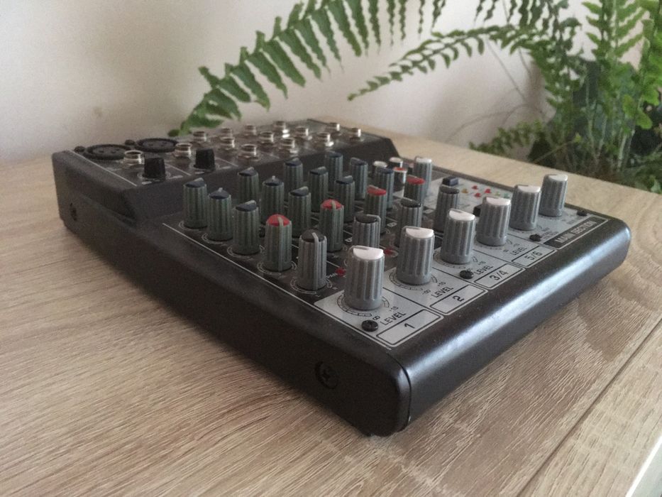 Mikser Behringer XENYX 802