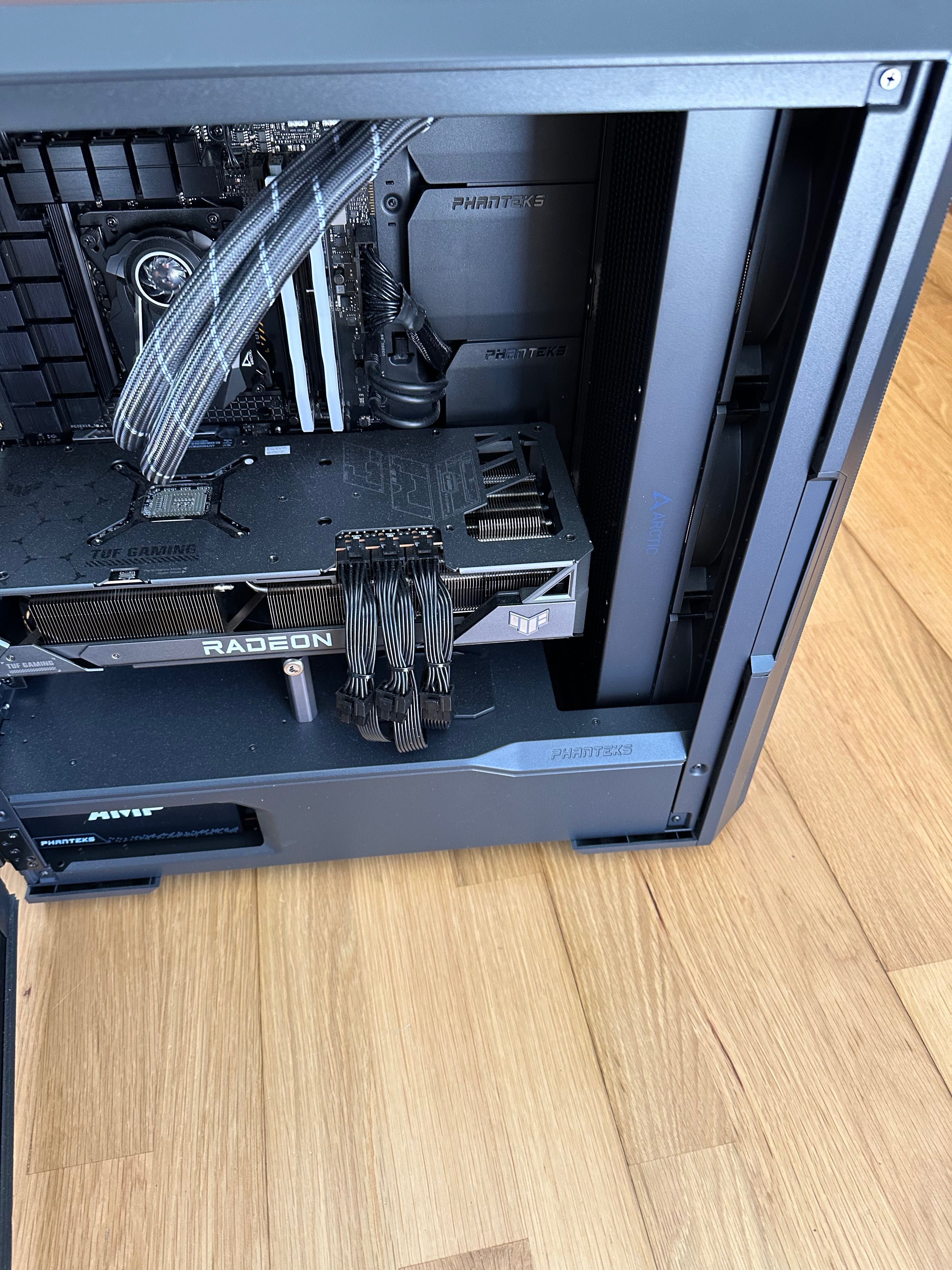 Computador gaming RTX 7900 XTX Ryzen 7800x3D