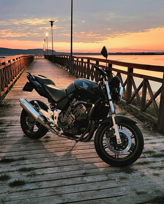 Honda CBF 600 N 2004, poj. 600 cm³ 78 KM