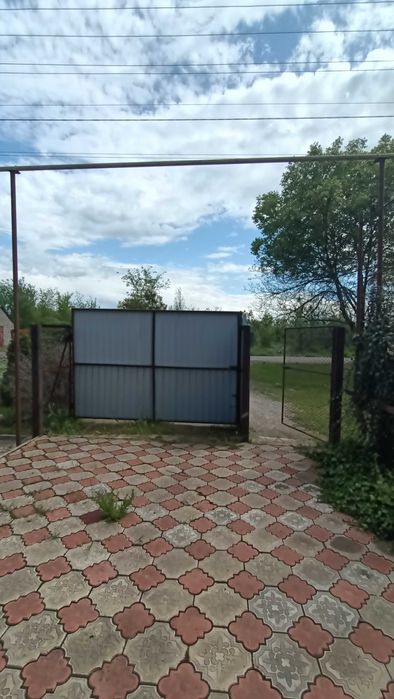 Продам будинок в селищі Ілліча Кривий Ріг