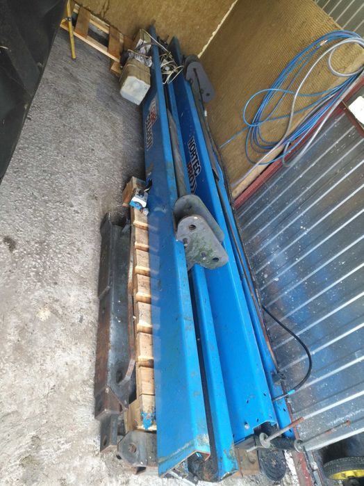 Podnośnik dwukolumnowy NORTEC PRO 3,5Tony