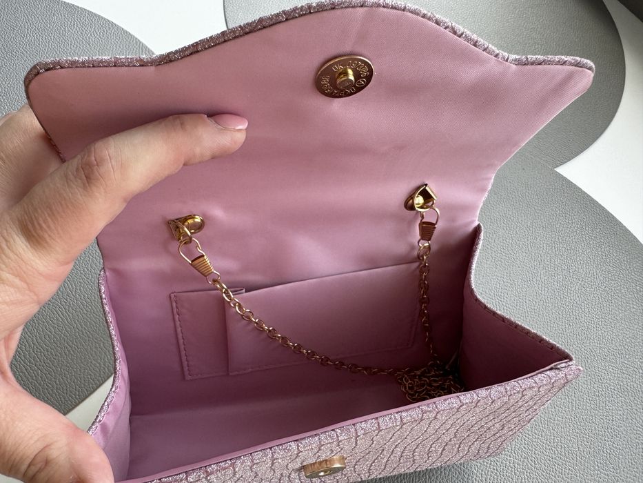 Torebka wieczorowa kopertówka połysk róż