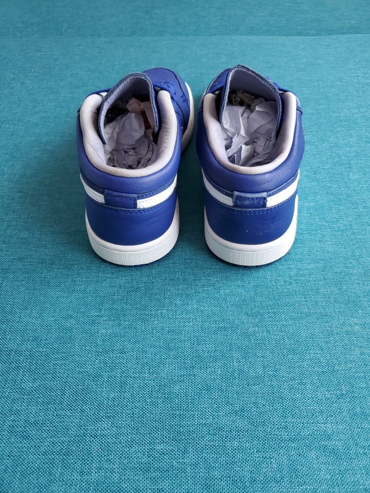 Продам Кросівки NIKE AIR Jordan 1 Retro