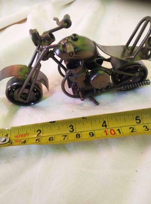 Мотоцикл метал новый.