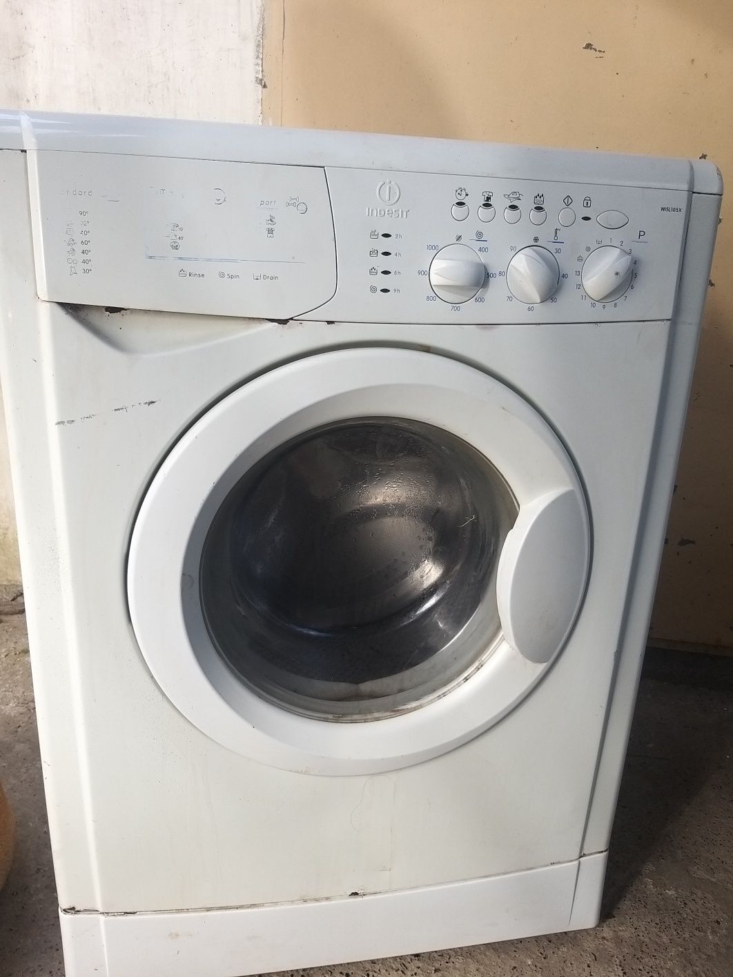 Стиральная машинка Indesit автоматическая с таймером стирки