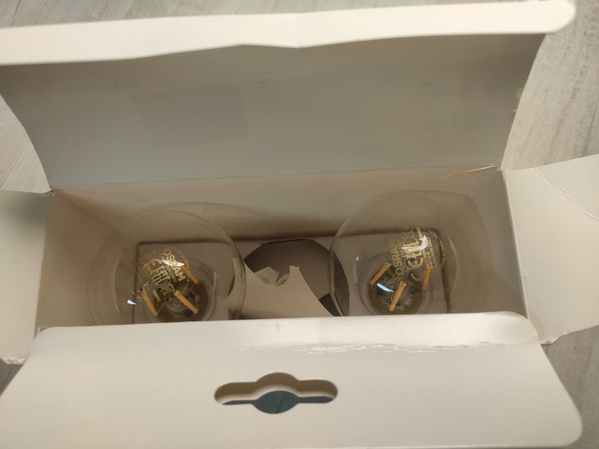 Żarówka LED 2 sztuki E27 7,5 W 1055 lm Ciepła biel Osram