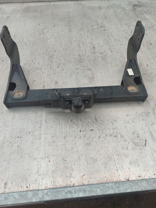 Ford Transit Hak holowniczy