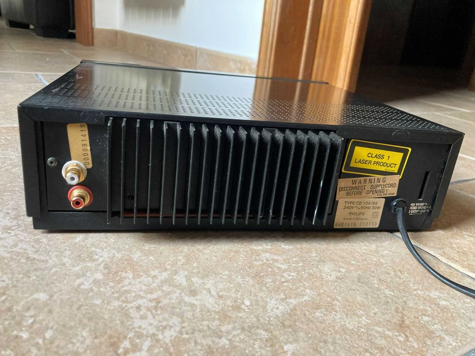 Leitor CDs Philips CD104