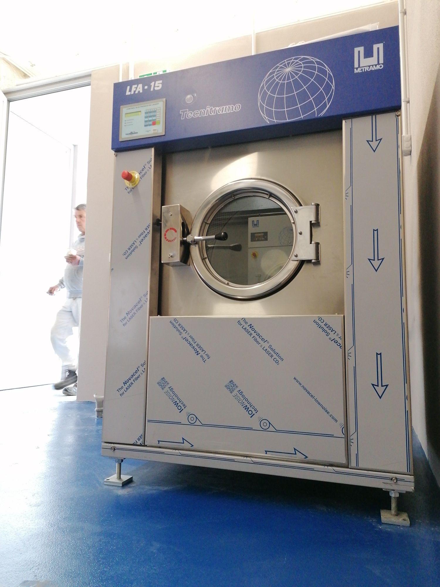 LFA 15 ocasião máquina de lavar roupa industrial ou Self service