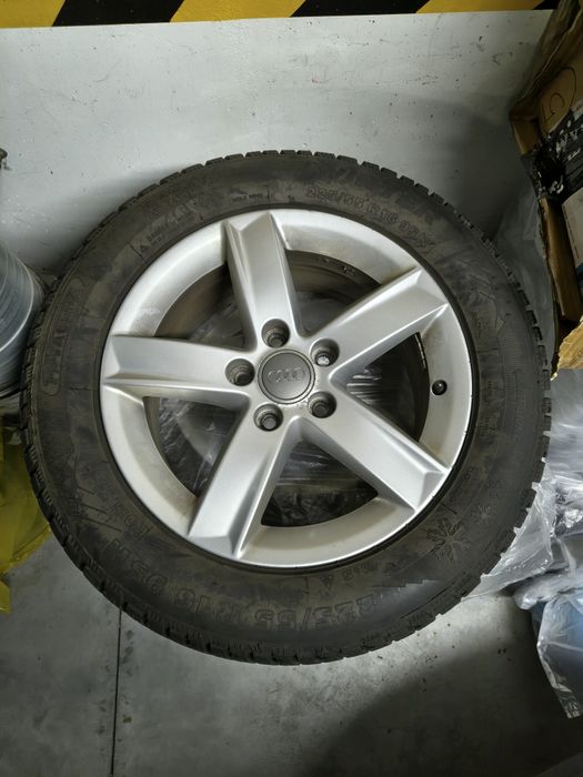 4x opony zimowe na oryginalnych alufelgach r16 od Audi A4 2009