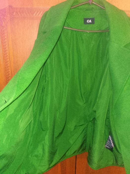 C&A пальто шерстяное XL ярко зелёное  размер