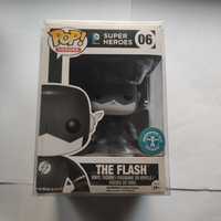 Funko Pop super heroes the flash edição especial black and white