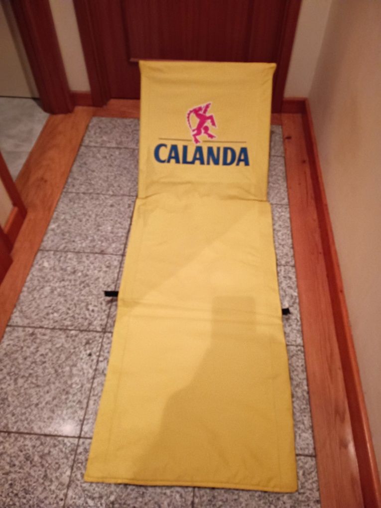 Esteiras/Espreguiçadeiras de Praia ou Campismo