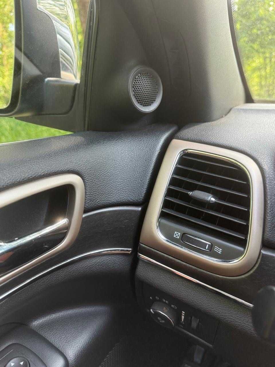 Продам Jeep Grand Cherokee