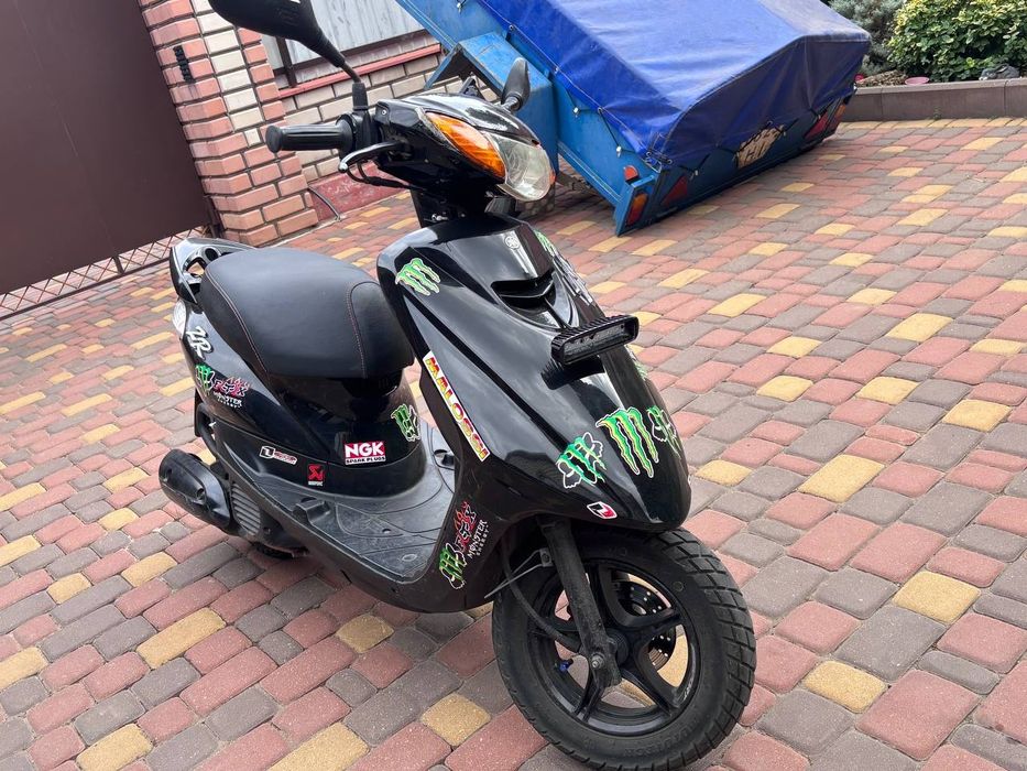 Скутер Yamaha СА 39 ЗР в хорошем состоянии
