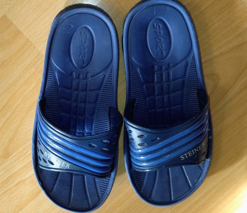 Тапочки. Шлепки .Размер 37.