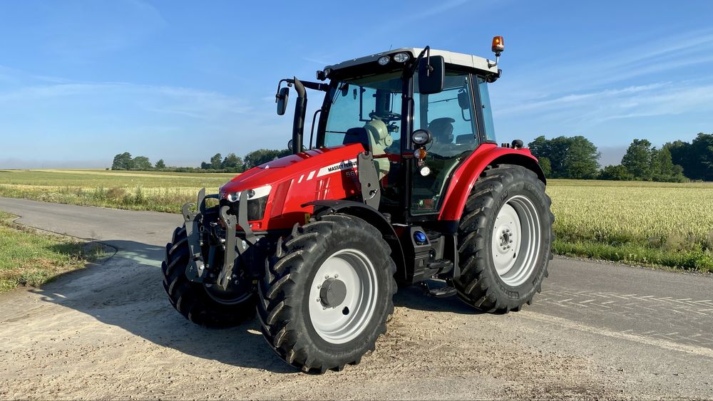Massey Ferguson 5611 - Rezerwacja