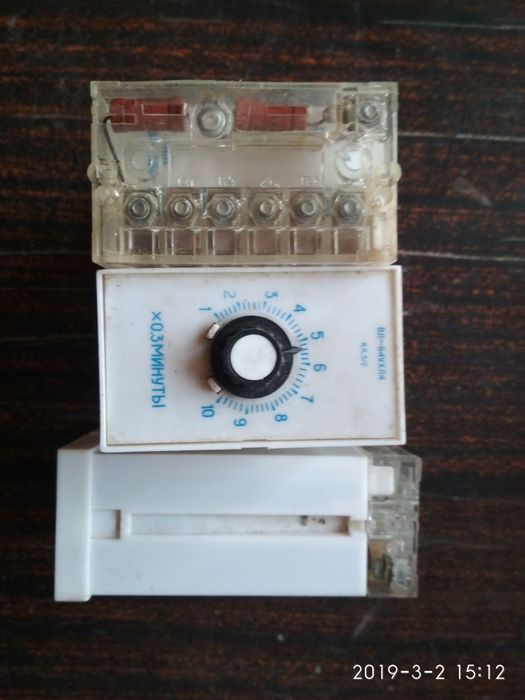 Реле времени . РТЛ 2053, ВЛ 64 , ЕЛ 10 , магазин сопративлений Р 33