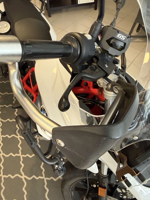 BMW F700GS como nova