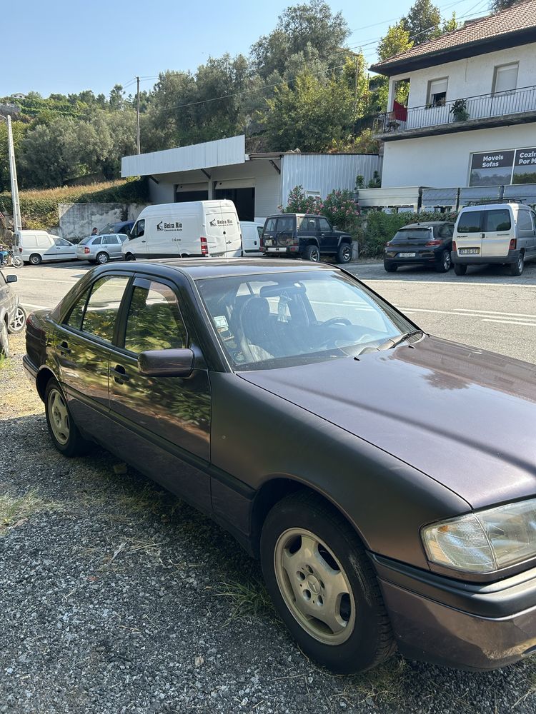 Vendo Mercedes c200