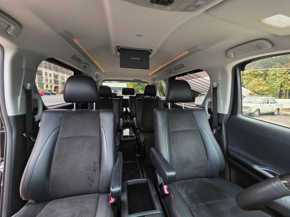 Toyota Vellfire 2013 2.4 автомат