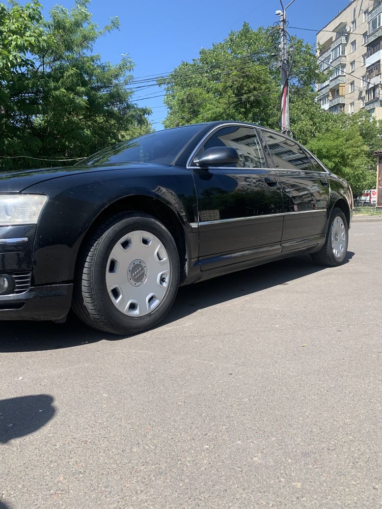 Продам audi a8 long 2004 год