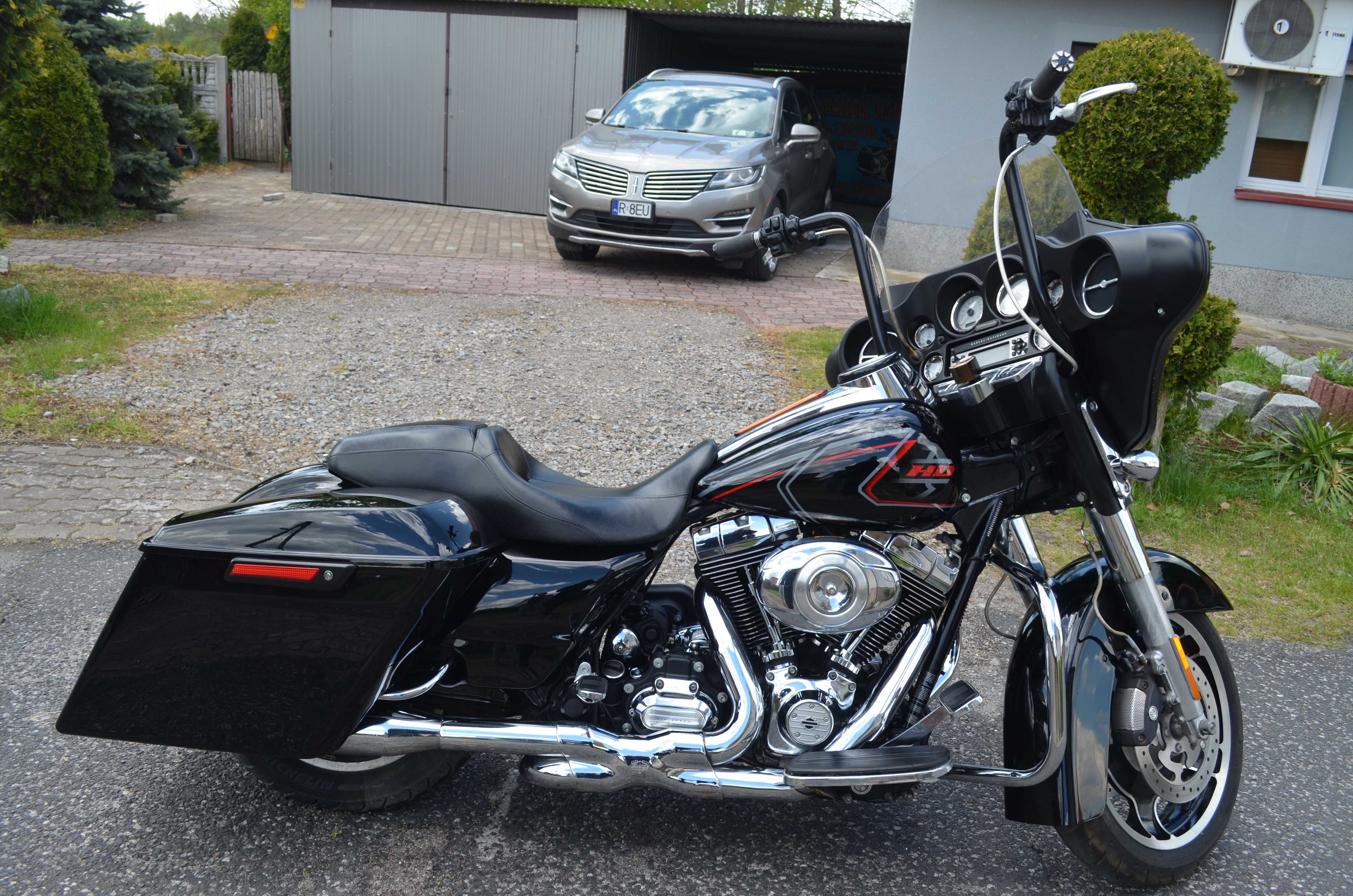 Harley  Davidson   Street  Electra  Road Glide  King